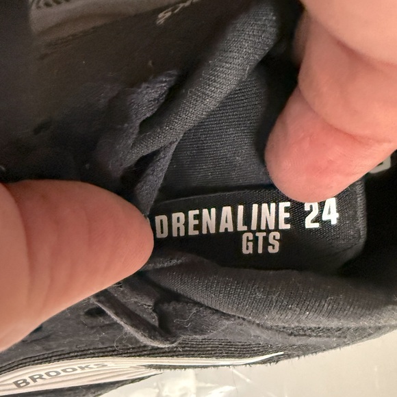 Brooks Women’s Adrenaline GTS 24 Supportive Running Shoe size 8.5 EUC - Picture 10 of 10